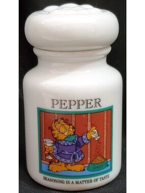 Danbury Mint GARFIELD Cat PEPPER Spice Jar Seasoning is a matter of taste 1994